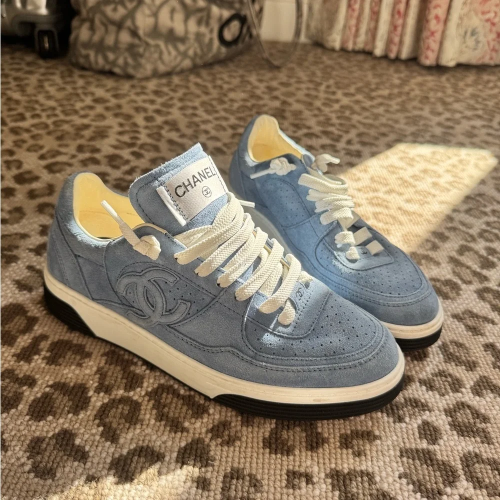 CHANEL Light Blue suede Women's Sneakers never worn - Picture 2 of 7